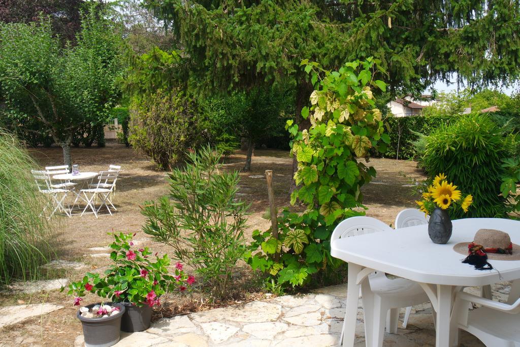 Le Balcon Des Jasses Bed & Breakfast Espere Ngoại thất bức ảnh